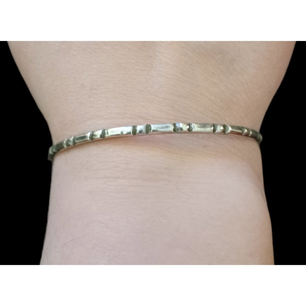 925 Sterling Silver 2.5mm Square Pattern 7.75" Bangle Bracelet